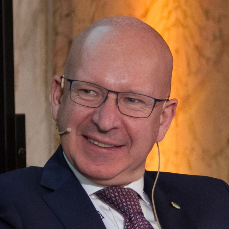 Flavio Radice Vice President, General Manager e COO Hitachi Systems CBT