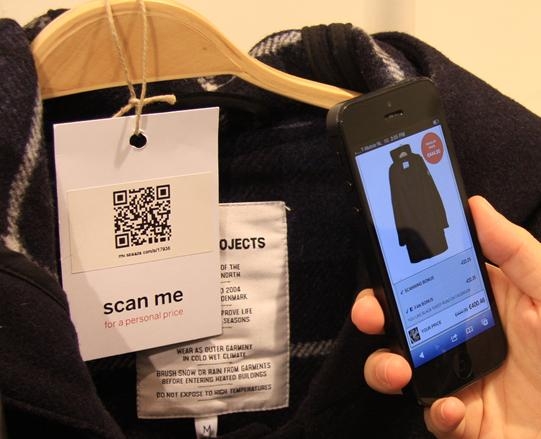 retail store omnichannel fujitsu shopping mobile showrooming