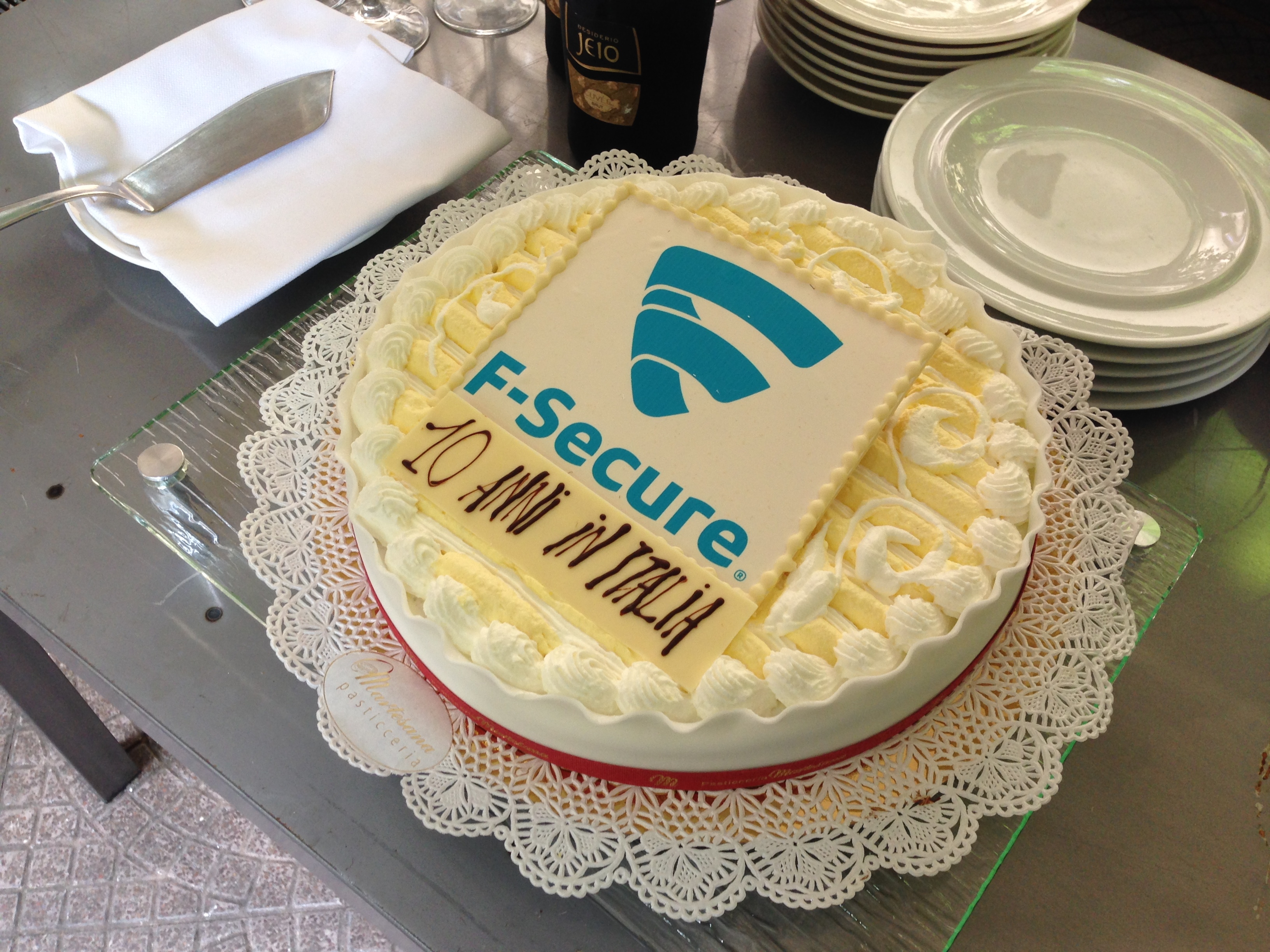 Foto Torta F-Secure