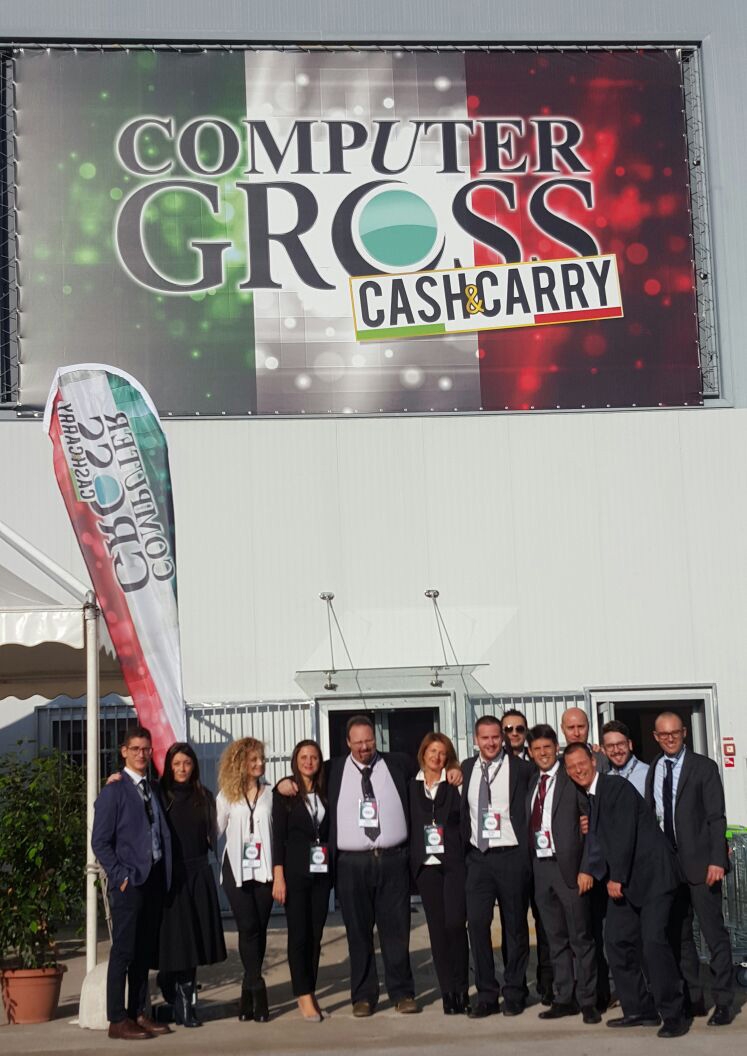 Inaugurazione cash and carry Computer gross Pescara 